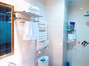 Fu Yuan Business Hotel- Luanchuan Gucheng  Εξωτερικό φωτογραφία